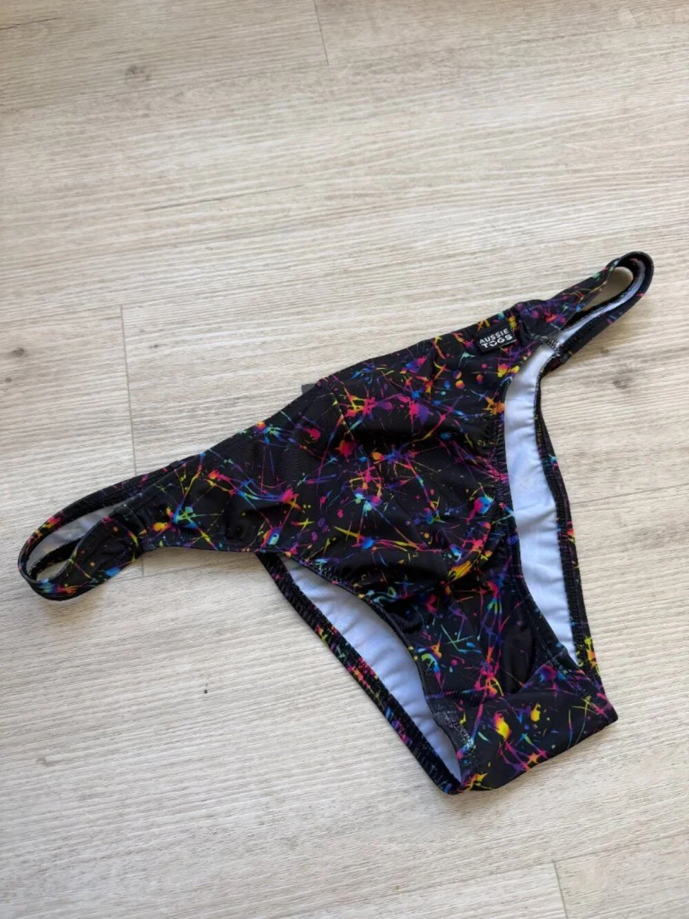 Aussie Togs Mens Swim Briefs 38 Large Black Neon Paint Splash Bikini Swimwear